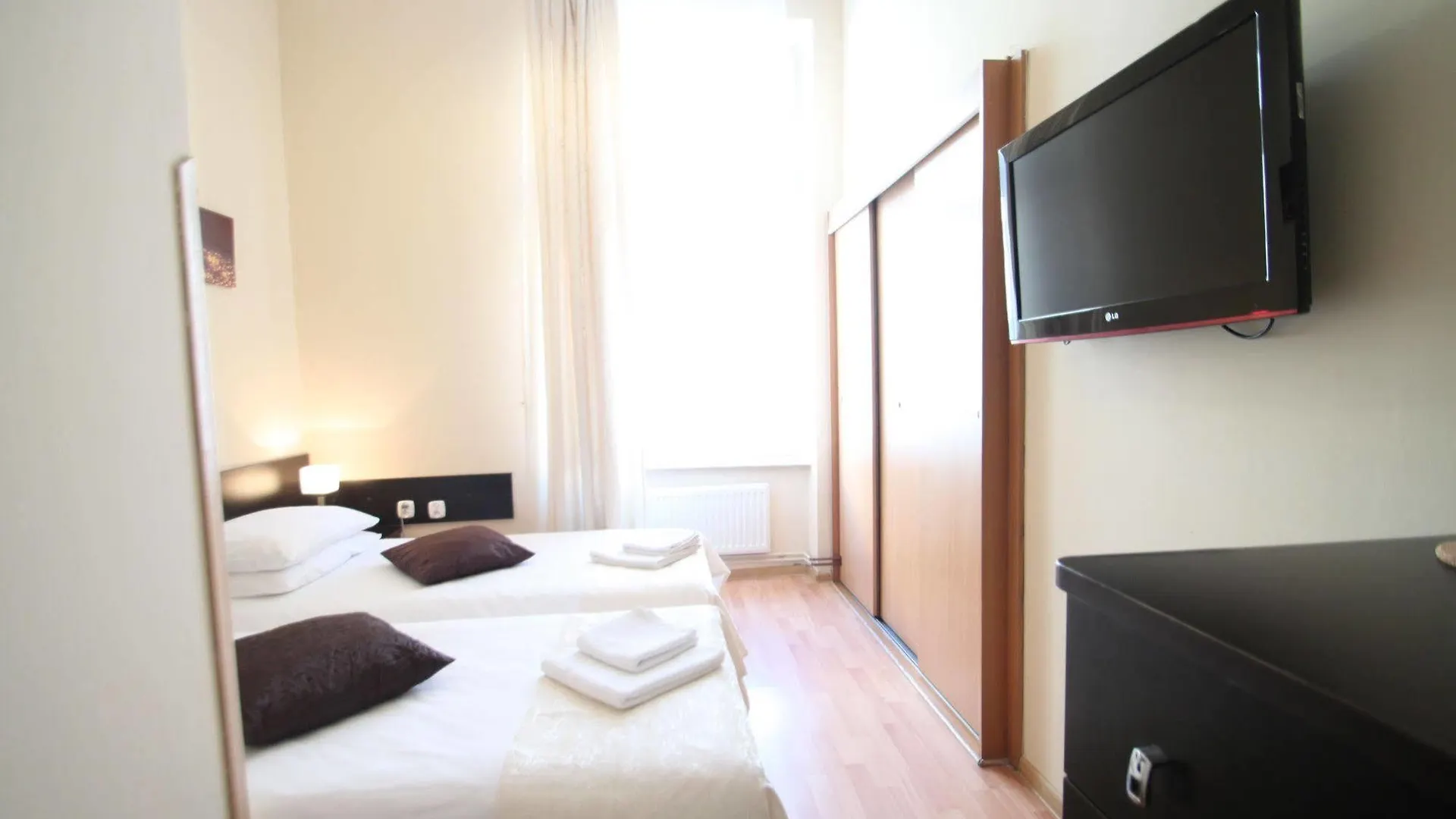 Navigator Apartments Krakow Poland